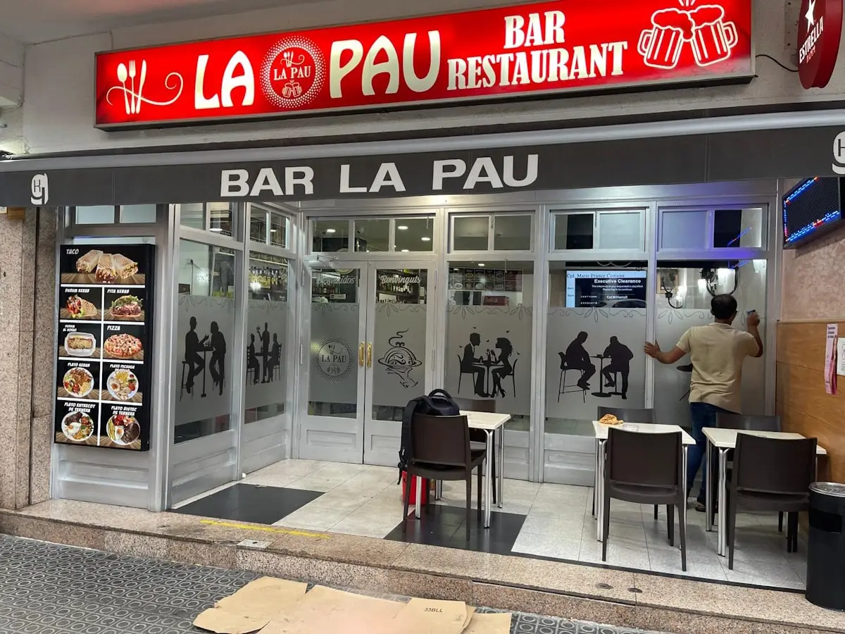 la-pau-kebab-fachada-min